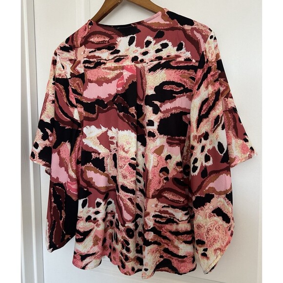 Umgee Shirt Large Button Front Relaxed Pink Black Cheetah Flowy Lightweight Boxy - Picture 5 of 10